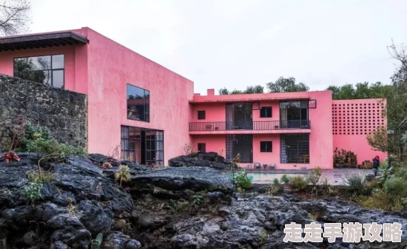 色妞在线视频：最新动态展示多样化内容，用户体验不断提升，吸引更多观众关注与参与
