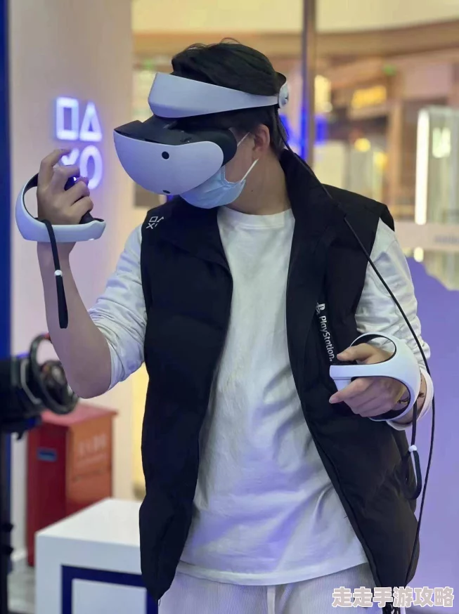 下面含东西play男男2025全新VR沉浸式体验引爆感官盛宴