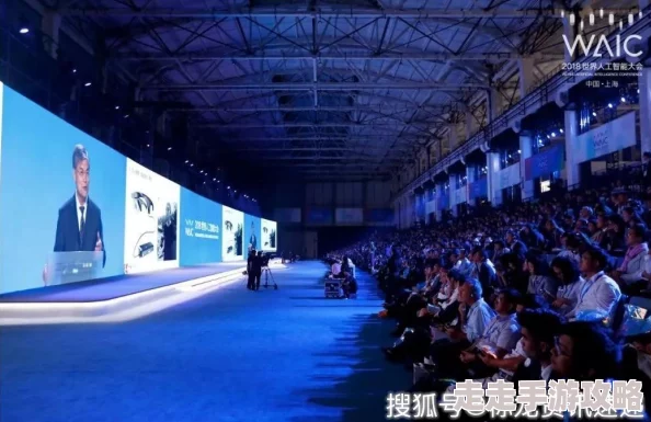 秦墨寒亮相2025世界人工智能大会展现创新科技力量