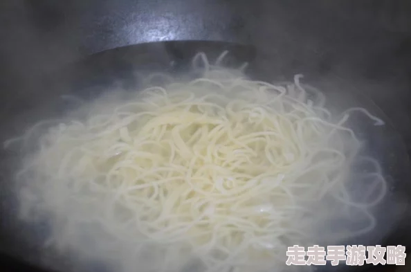 王者荣耀双烧流玩法大揭秘：出装打法及爆料信息详解